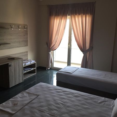 Herges Hotel Durres Ngoại thất bức ảnh